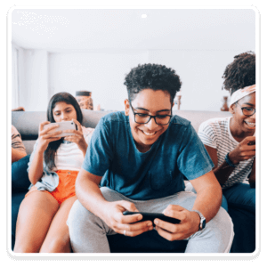 kids playing mobile games